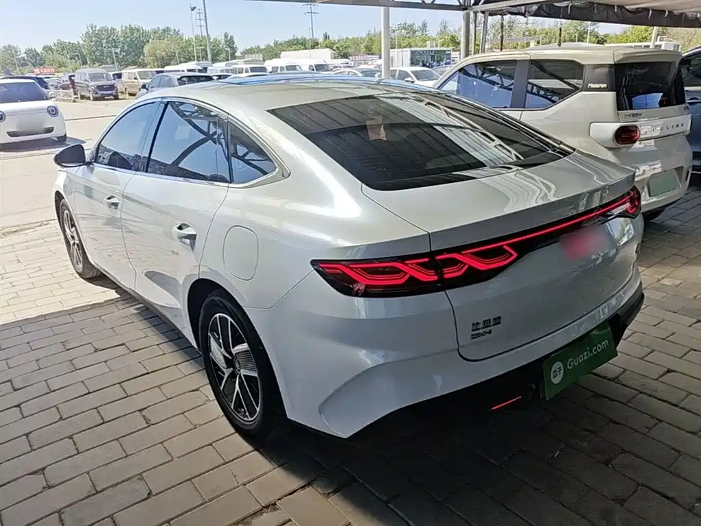 BYD Qin L — фото 5