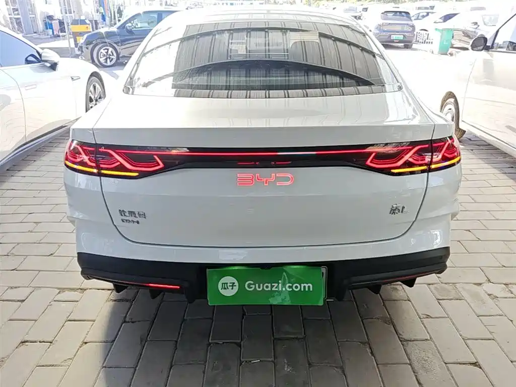 BYD Qin L — фото 6