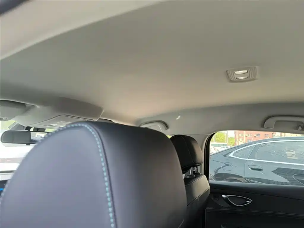 BYD Seal 05 DM-i — фото 18