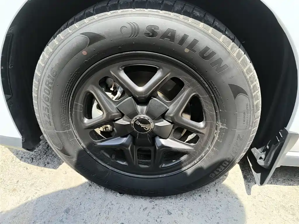 BYD Seal 05 DM-i — фото 23