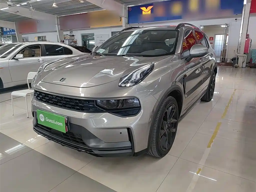 Lynk & Co 01 — фото 2