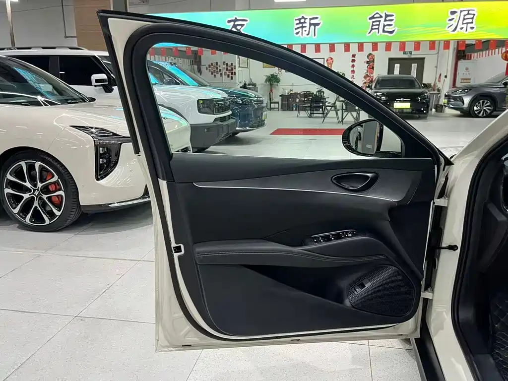 BYD Seal 06 — фото 30