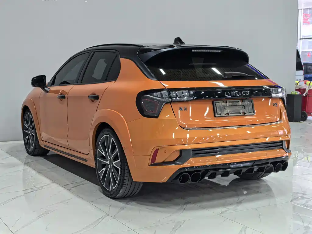 Lynk & Co 02 Hatchback — фото 15