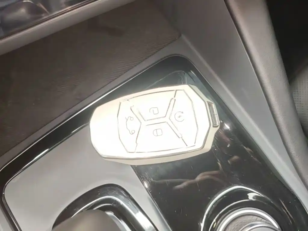Lynk & Co 03 — фото 9