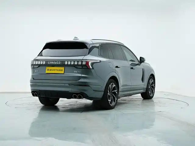Lynk & Co 09 — фото 5