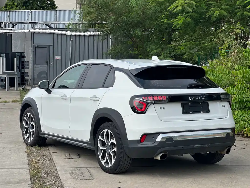 Lynk & Co 02 — фото 4