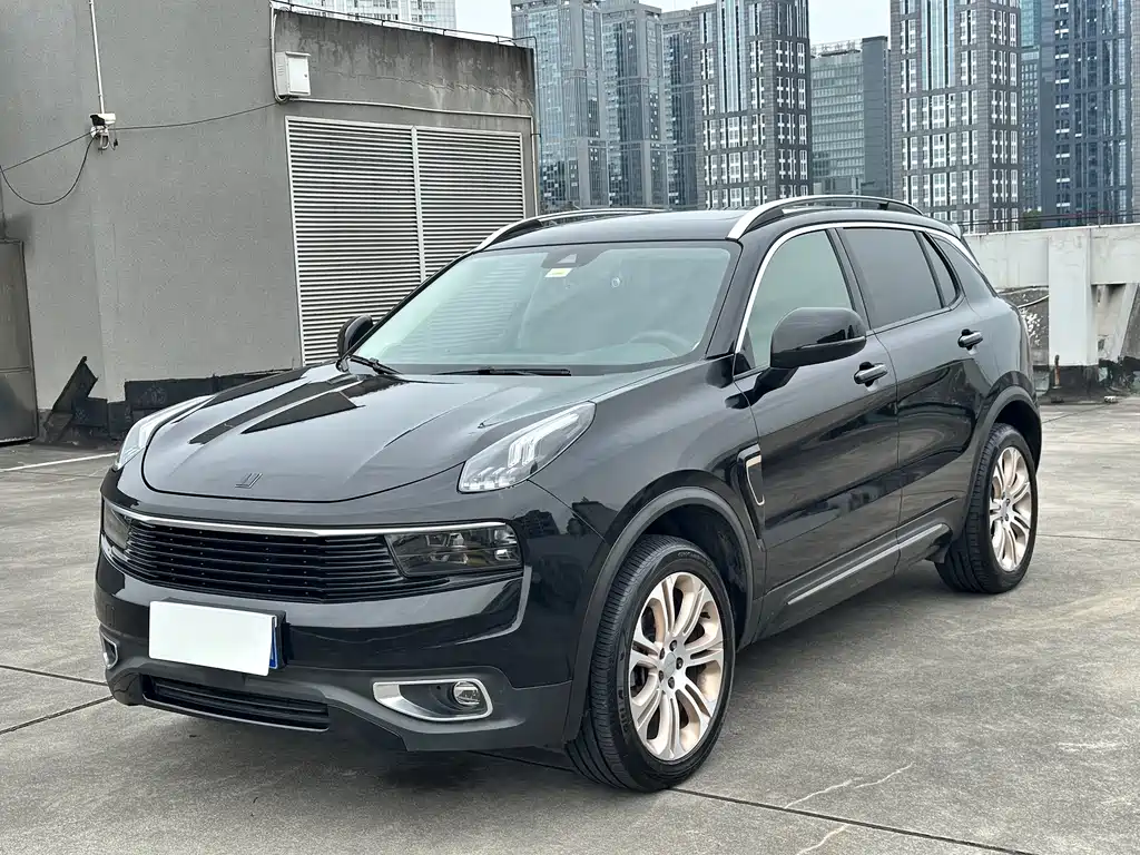 Lynk & Co 01