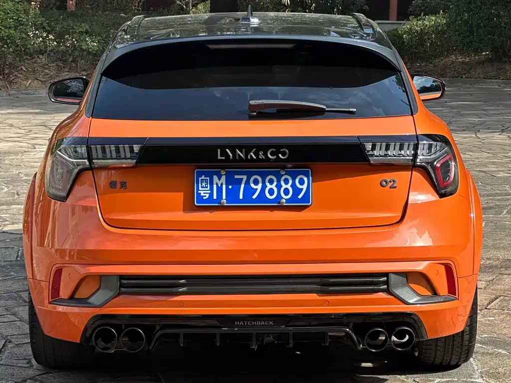 Lynk & Co 02 Hatchback — фото 7