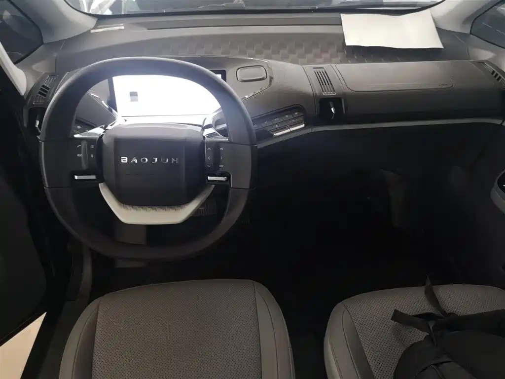 Baojun KiWi EV — фото 10
