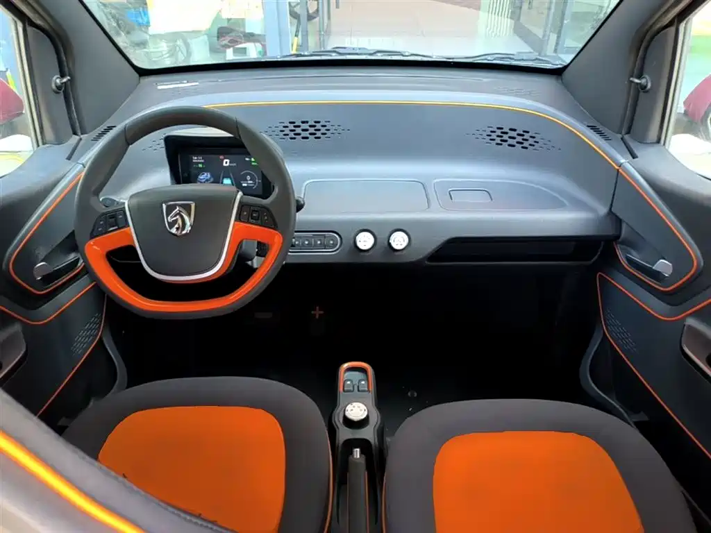 Baojun E100 — фото 10