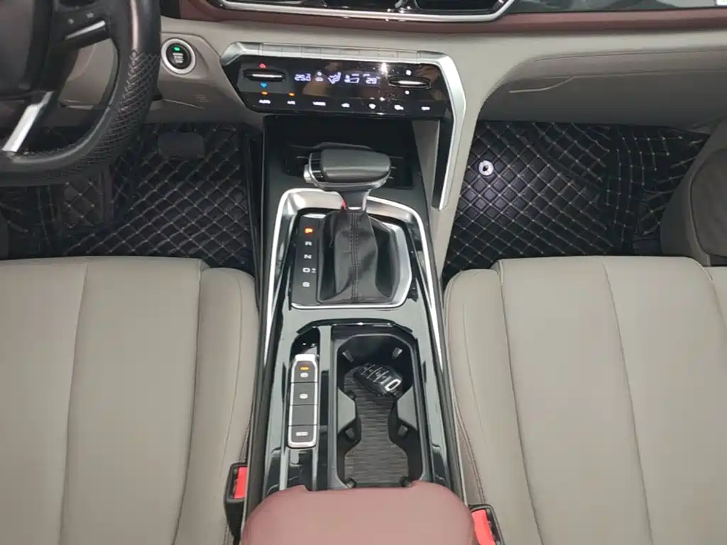 Baojun RS-5 — фото 14