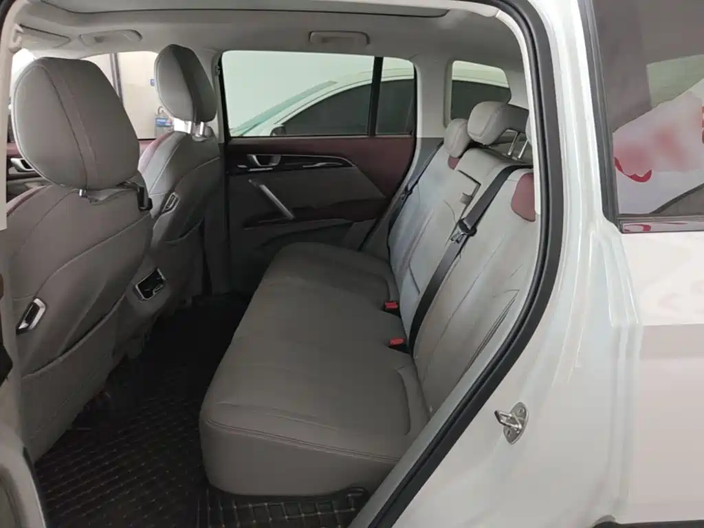 Baojun RS-5 — фото 17
