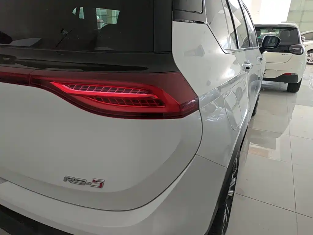 Baojun RS-5 — фото 8