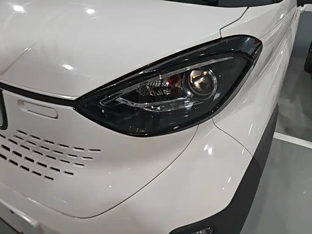 Baojun E100 — фото 24