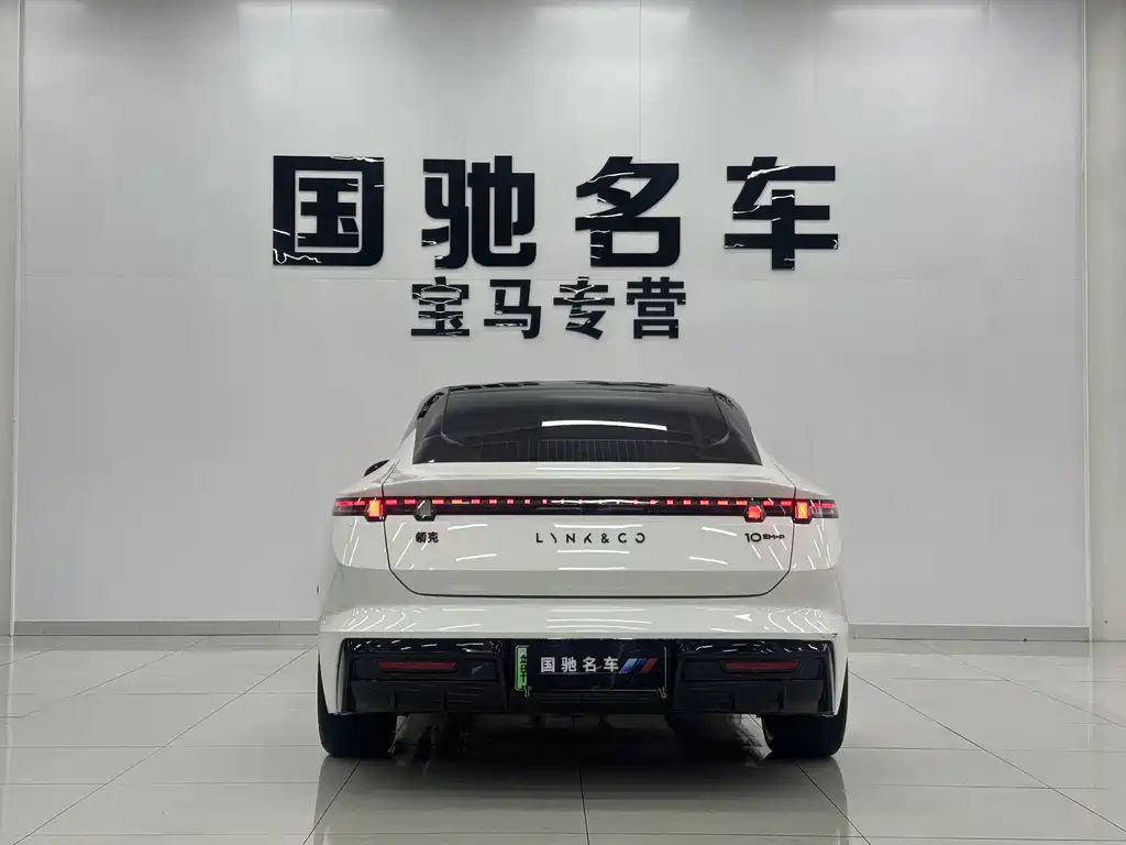 Lynk & Co 10 — фото 4