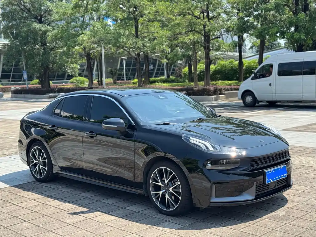 Lynk & Co 03 — фото 4