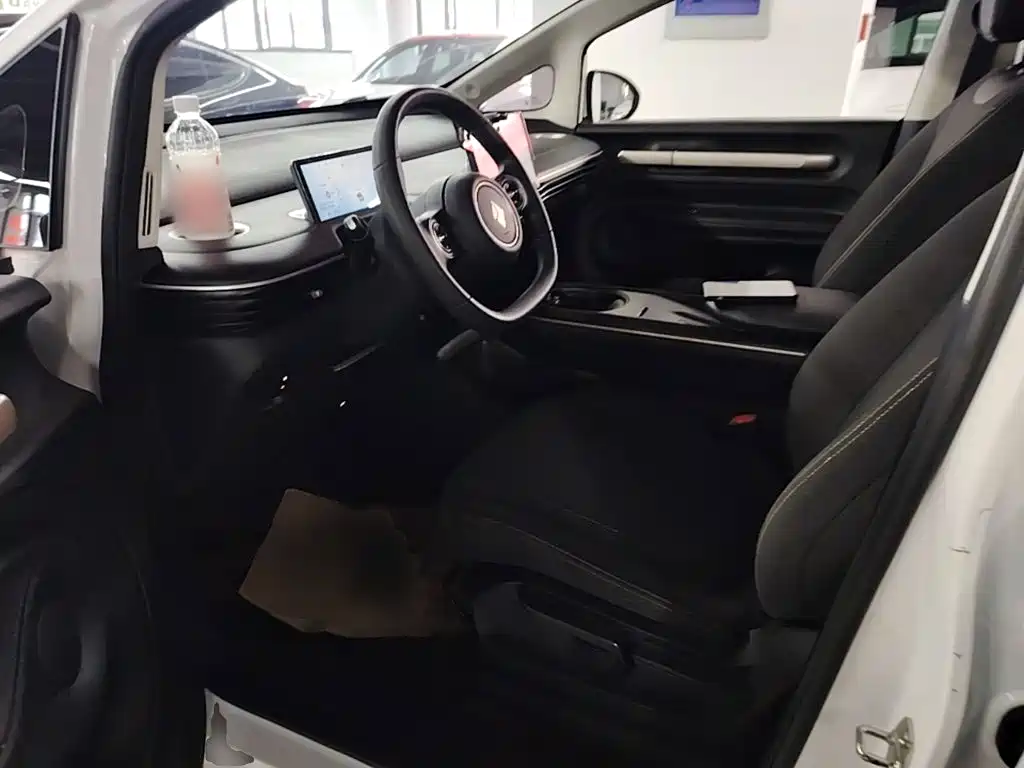 Baojun Yunduo — фото 15