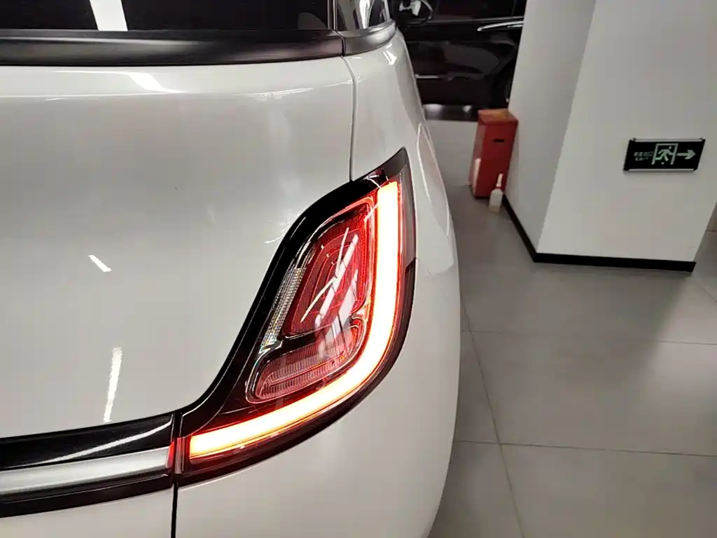 Baojun Yunduo — фото 8