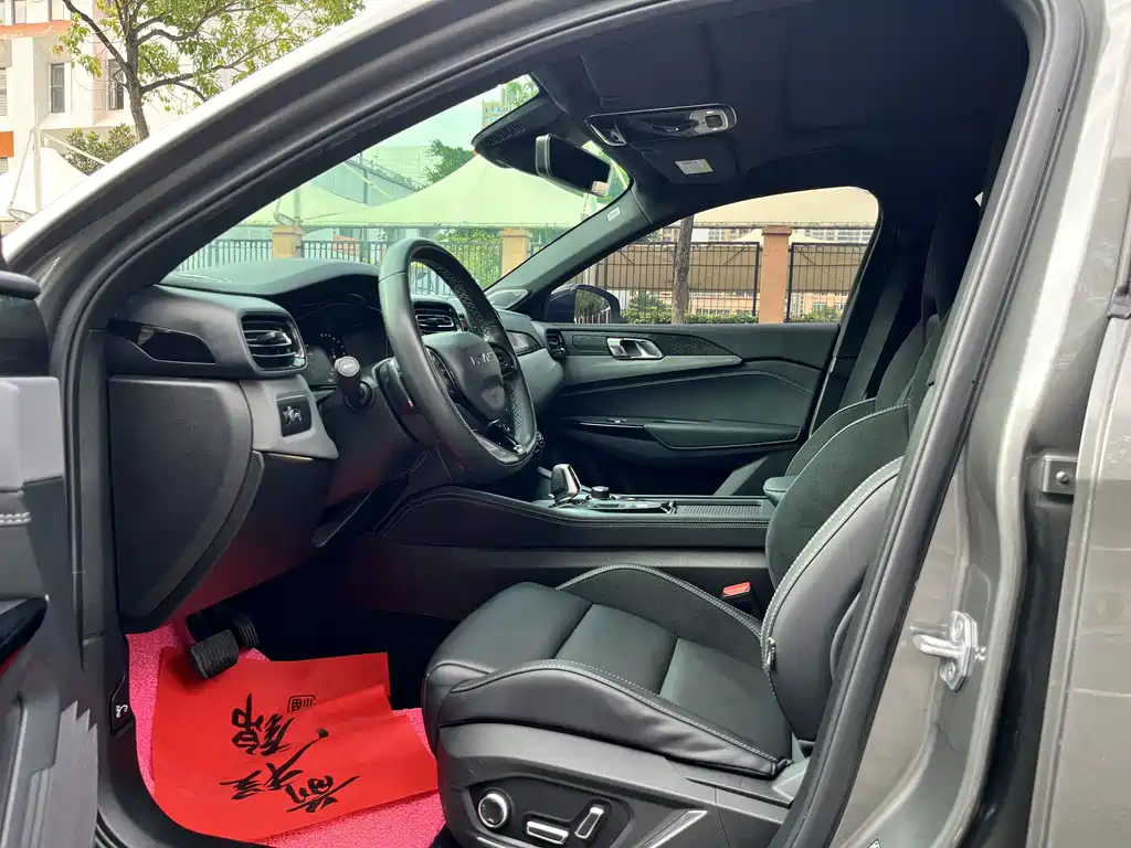 Lynk & Co 03 — фото 5