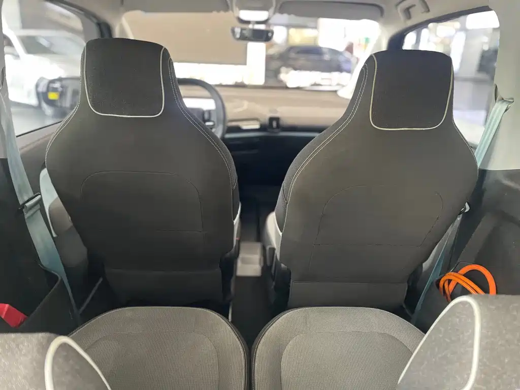 Baojun E300 — фото 10
