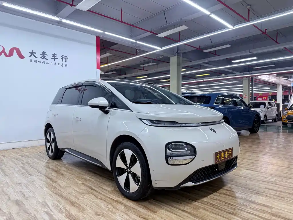 Baojun Yunduo — фото 3