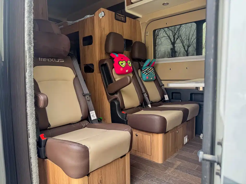 MAXUS V90 RV — фото 23