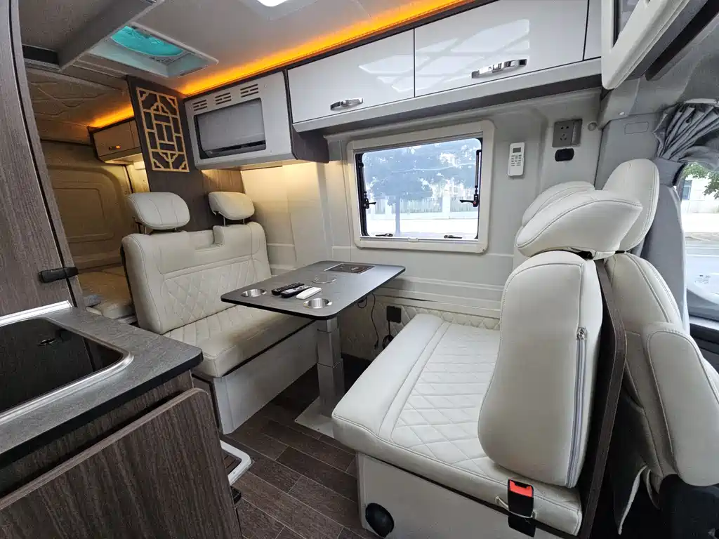 MAXUS V90 RV — фото 13