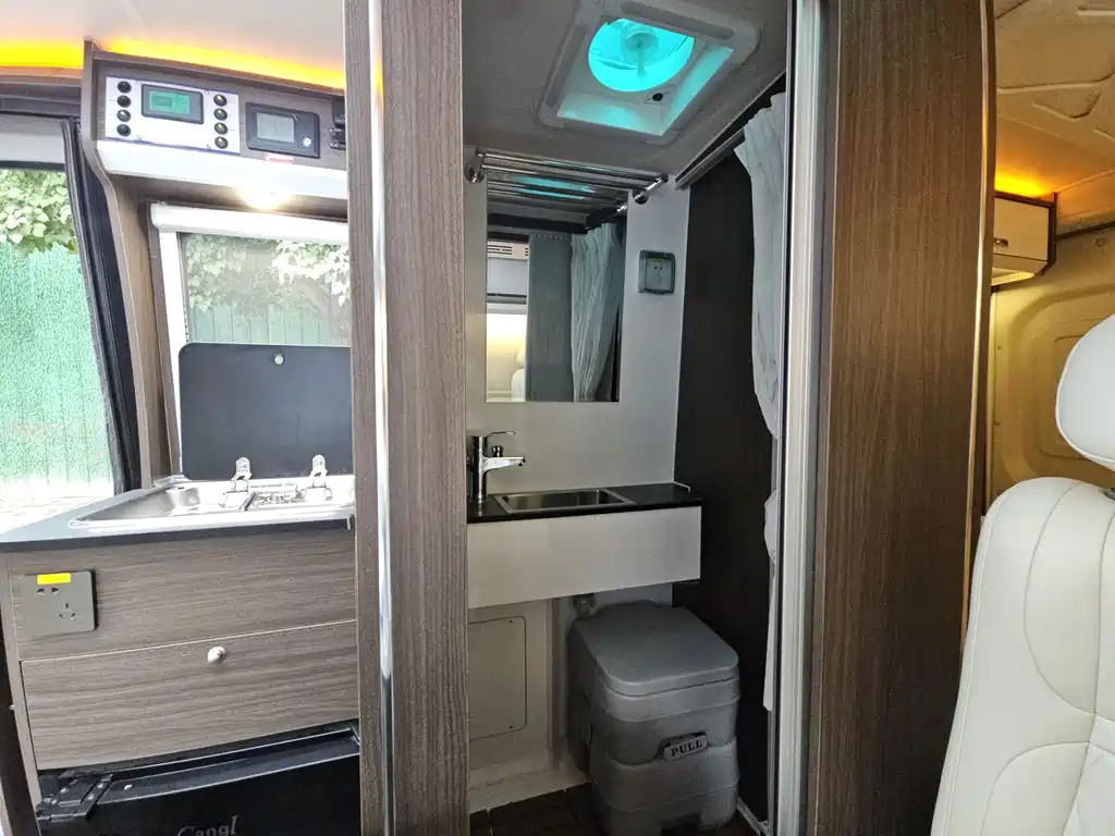MAXUS V90 RV — фото 14