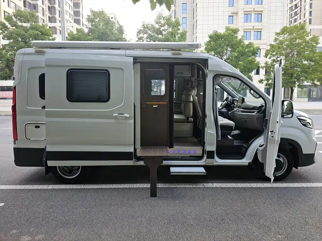 MAXUS V90 RV — фото 20