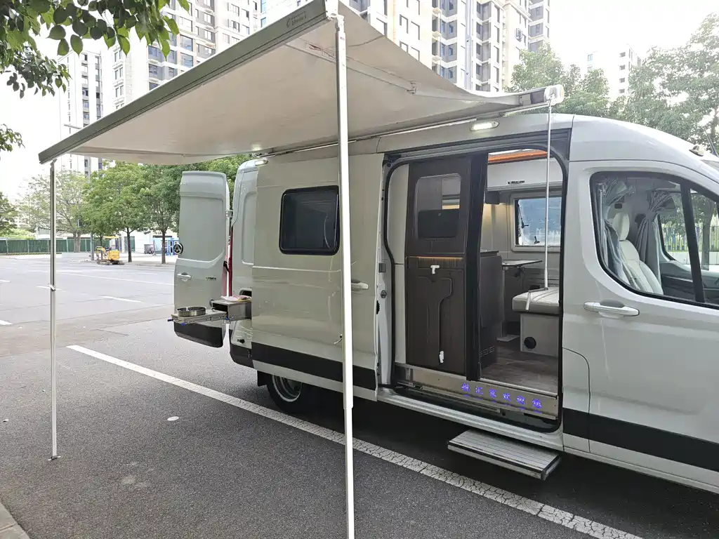 MAXUS V90 RV — фото 10