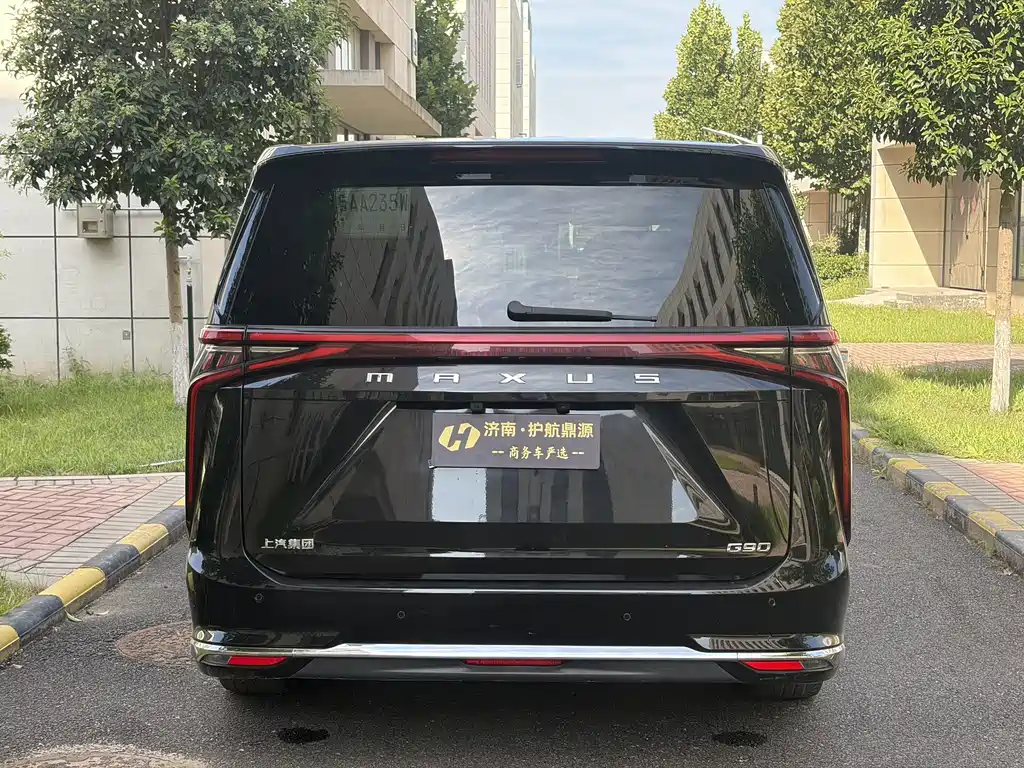 MAXUS G90 — фото 4