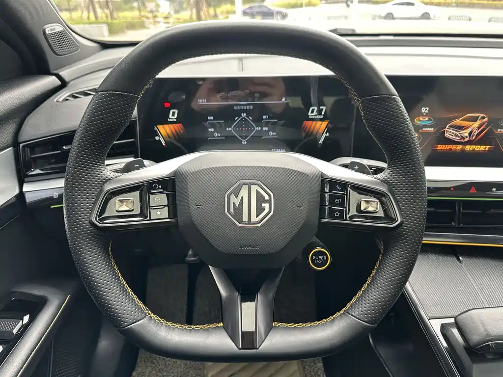 MG MG5 Scorpio — фото 11