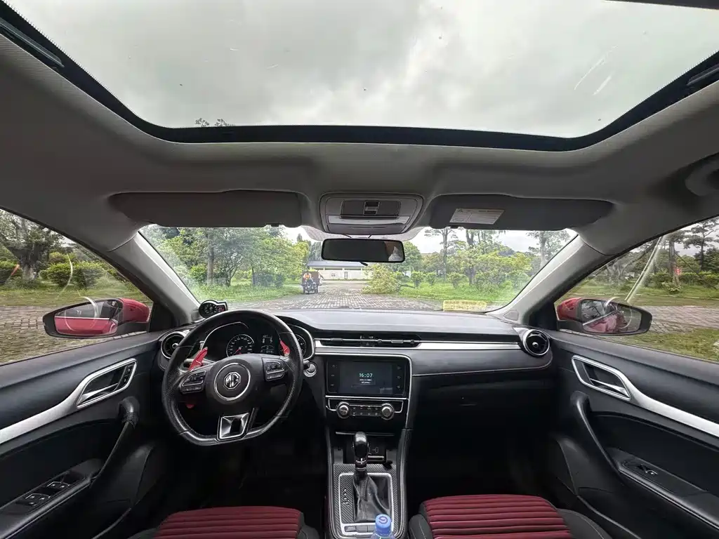 MG MG6 — фото 5