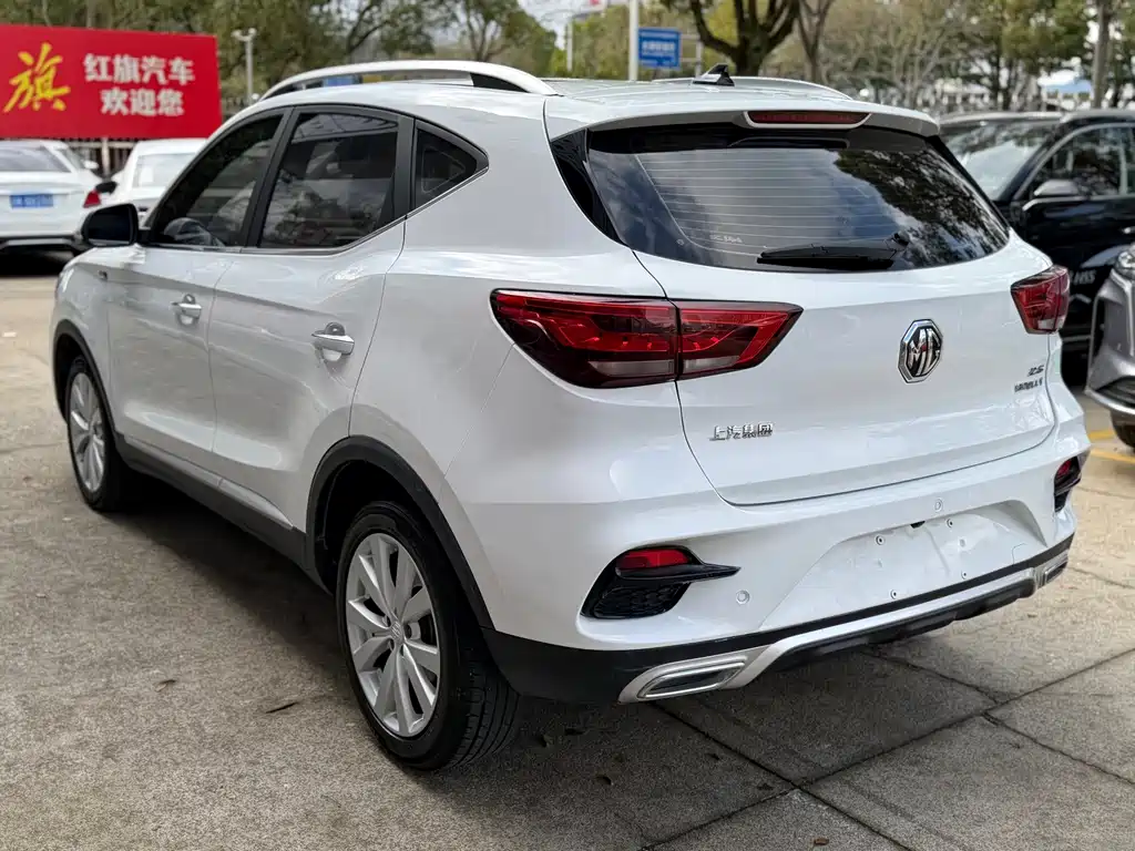 MG ZS — фото 5