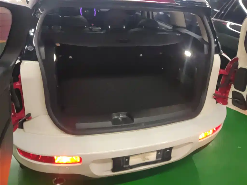 MINI Mini Clubman — фото 19