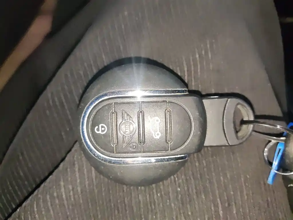 MINI Mini Clubman — фото 9