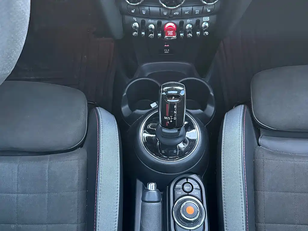 MINI Mini JCW — фото 8