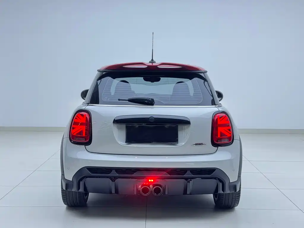 MINI Mini JCW — фото 3