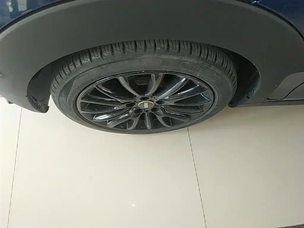 MINI Mini Clubman — фото 23