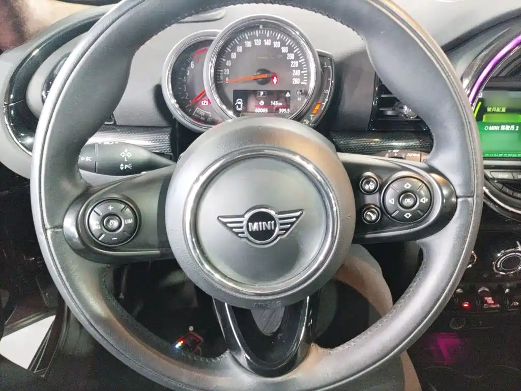 MINI Mini Clubman — фото 7