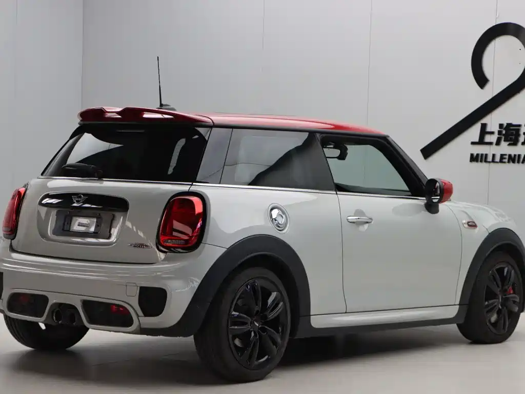 MINI Mini JCW — фото 6