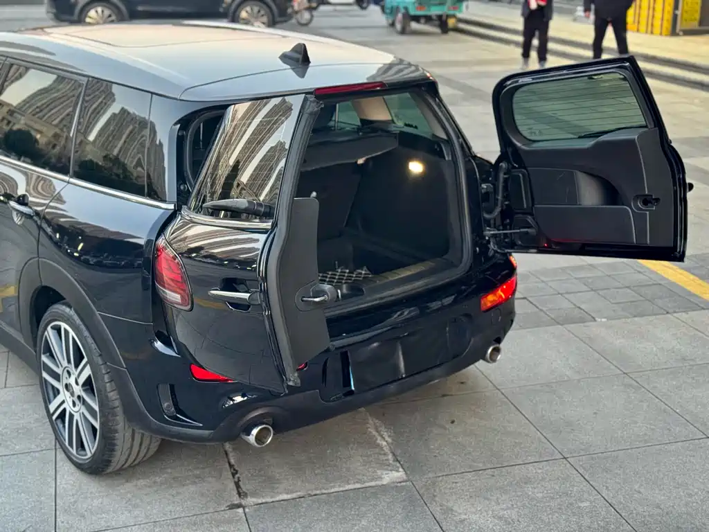 MINI Mini Clubman — фото 9