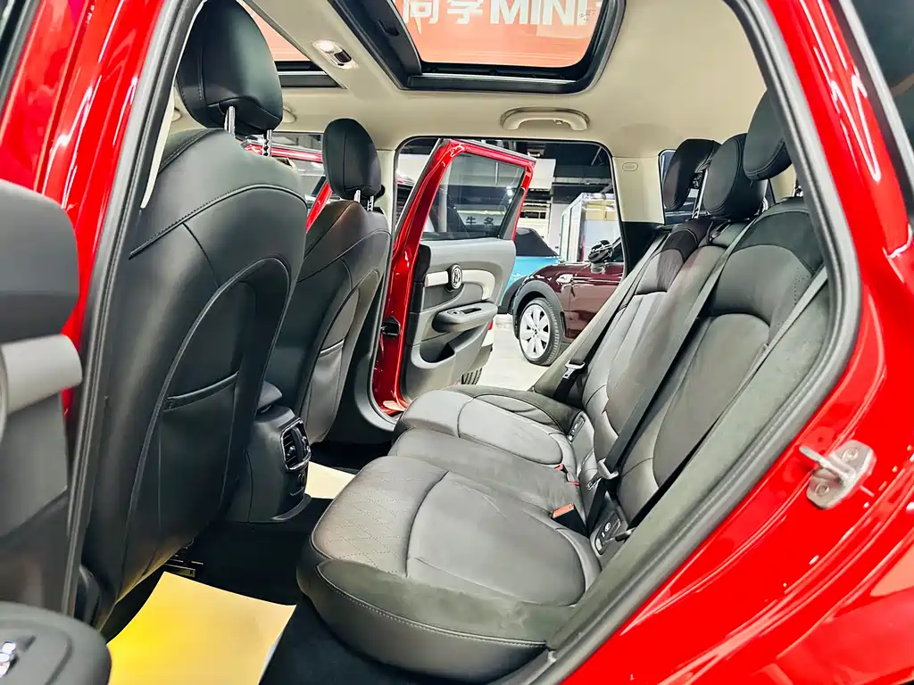 MINI Mini Clubman — фото 19