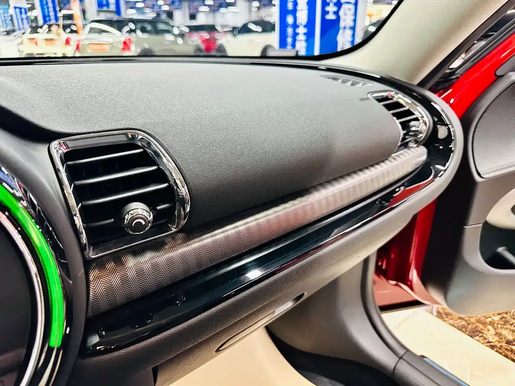 MINI Mini Clubman — фото 37