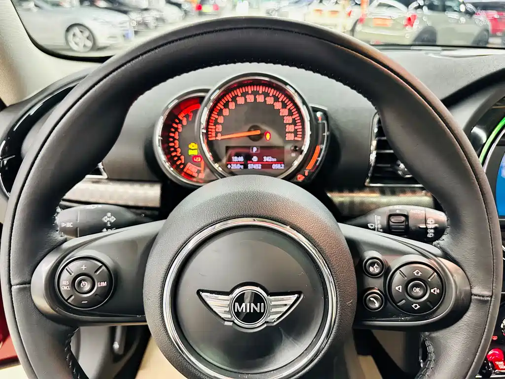 MINI Mini Clubman — фото 43