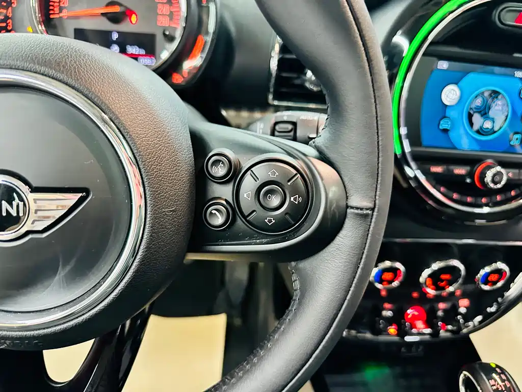 MINI Mini Clubman — фото 44