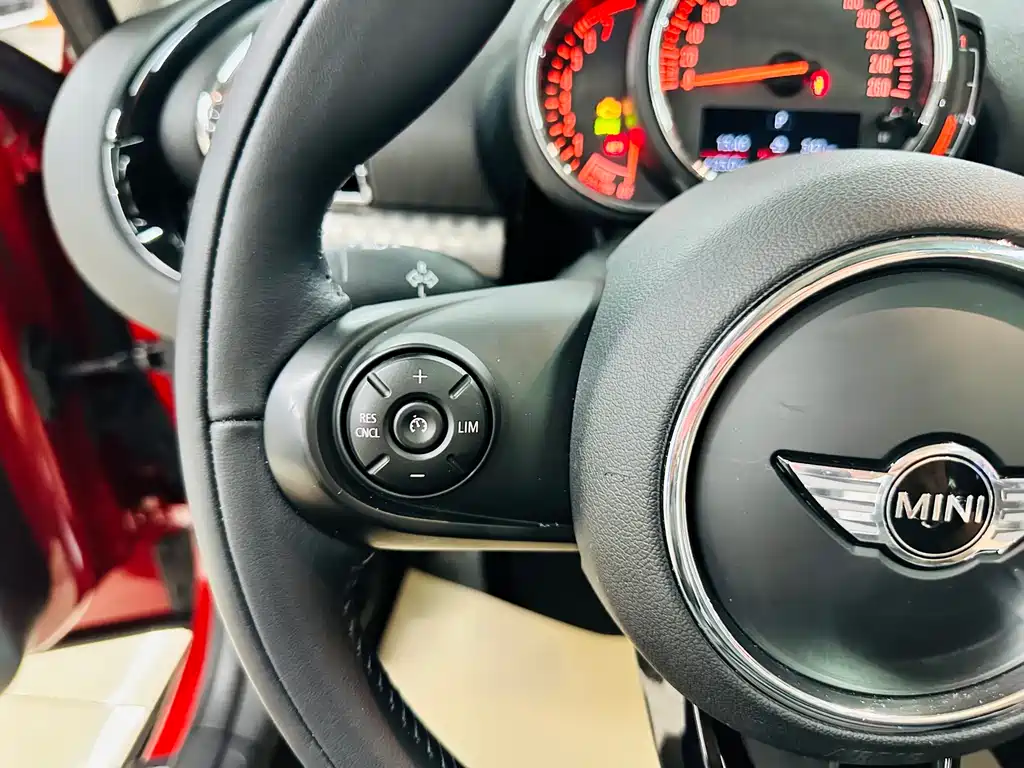 MINI Mini Clubman — фото 47