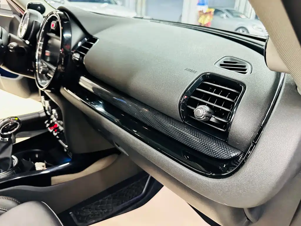 MINI Mini Clubman — фото 23