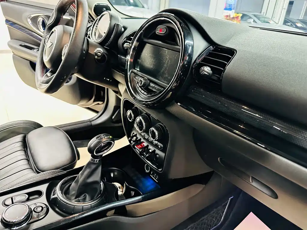 MINI Mini Clubman — фото 25
