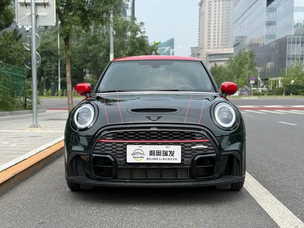 MINI Mini JCW — фото 2